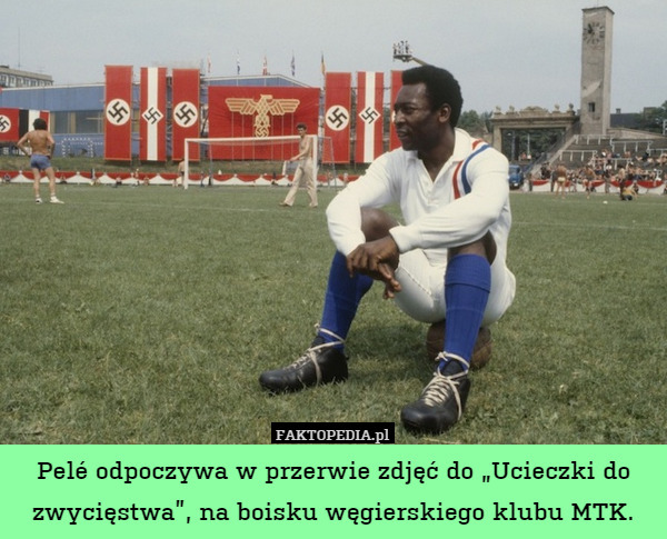 Pelé odpoczywa w przerwie zdjęć do "Ucieczki do zwycięstwa", na