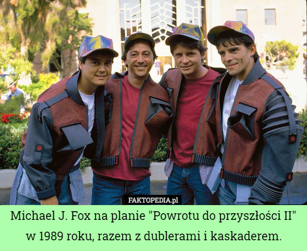Michael J. Fox na planie "Powrotu do przyszłości II" w 1989 roku...