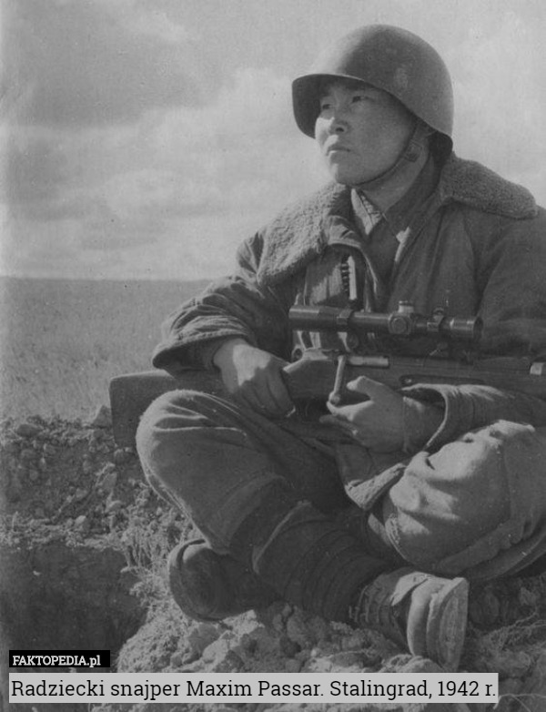 Radziecki snajper Maxim Passar. Stalingrad, 1942 r.
