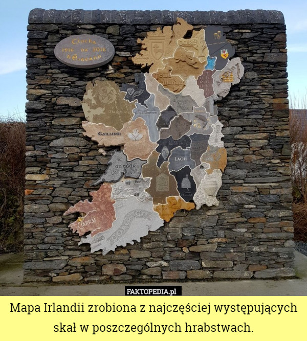 Mapa Irlandii zrobiona z najczęściej występujących skał w poszczególnych