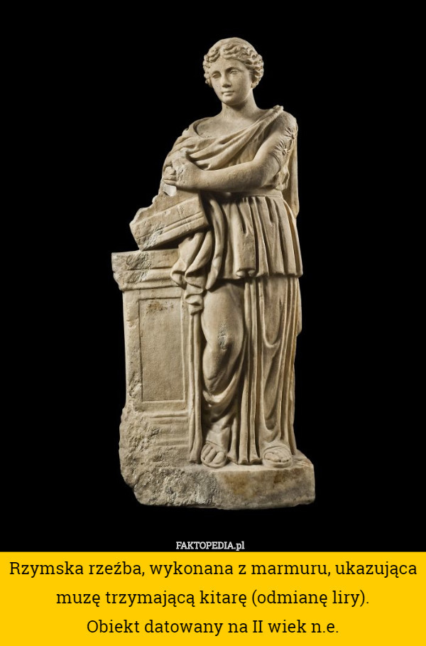 Rzymska rzeźba, wykonana z marmuru, ukazująca muzę trzymającą kitarę (odmianę...