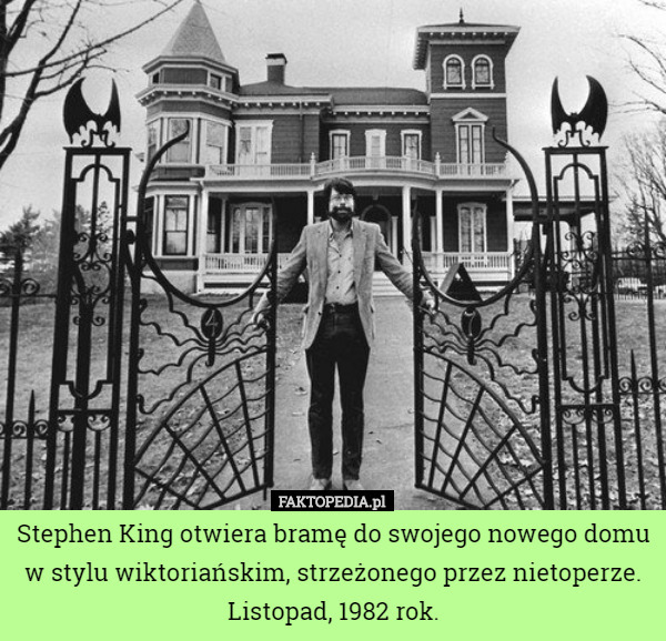 Stephen King otwiera bramę do swojego nowego domu w stylu wiktoriańskim,